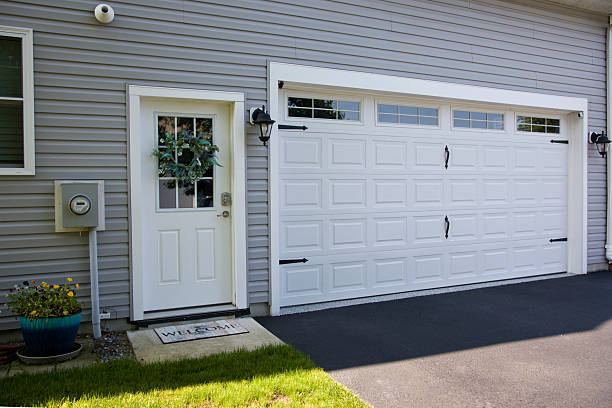 24/7 Emergency Garage Door Panel Replacement experts in Richland, PA
